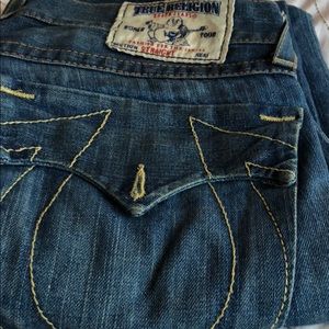 Size 30 True Religion bootleg denim jeans